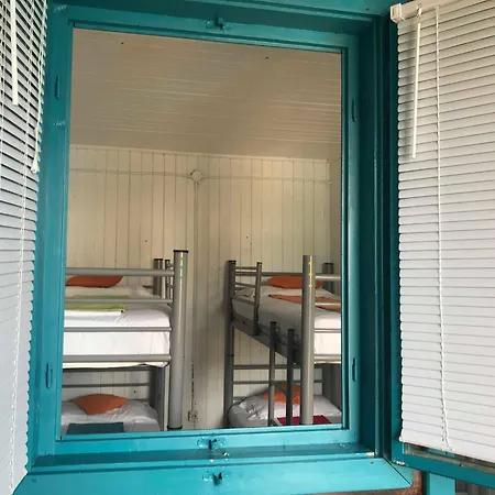 Vandrerhjem Casa Barbie - Str Principala Nr 8 *