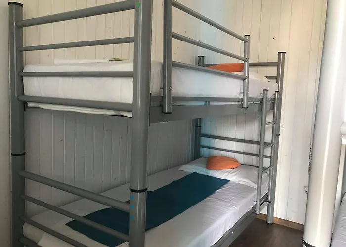 Casa Barbie - Str Principala Nr 8 Hostel *